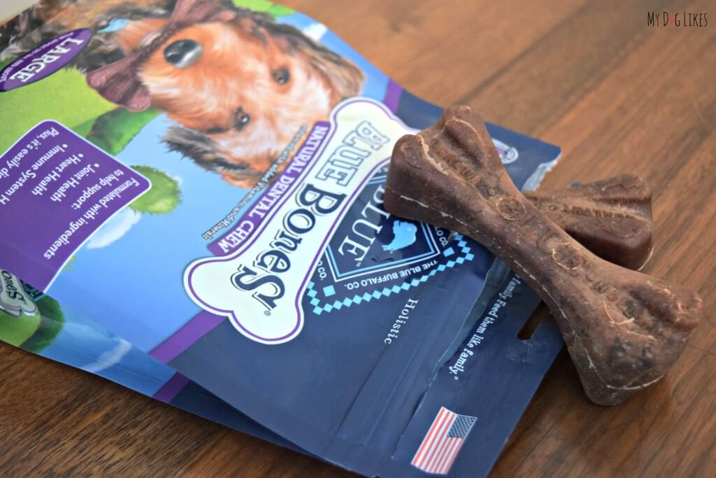 Reviewing Blue Buffalo Dental Chews to help spread the word about Dog Dental Health Month