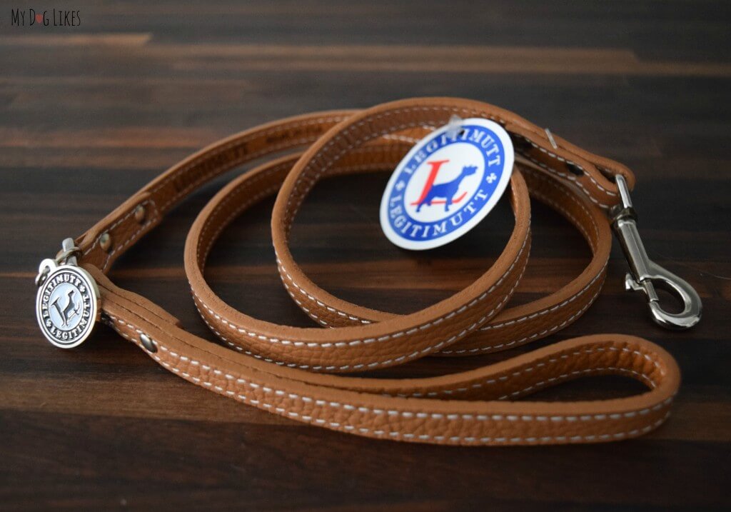 MyDogLikes reviews a Legitimutt Leash. Constructed of smooth Italian leather and stainless steel hardware, this dog leash is absolutely beautiful!