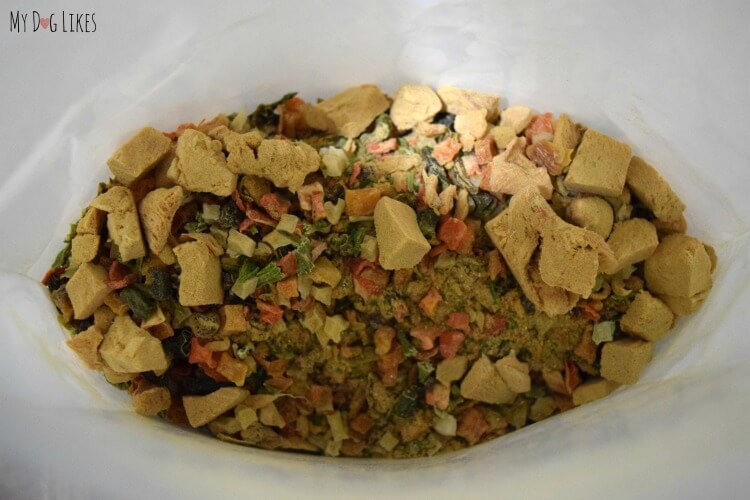 Taking a closer look at the ingredients for our Oracle Dog Food Review.