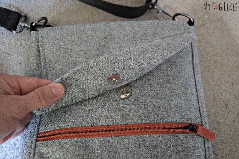 A magnetic clasp makes the bag flap easy to align and secure.