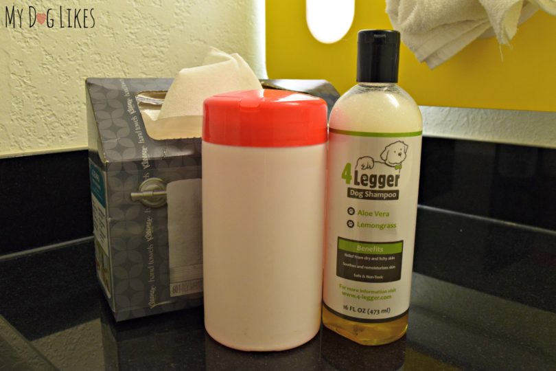 Making DIY Dog Grooming Wipes Perfect for on the Go!