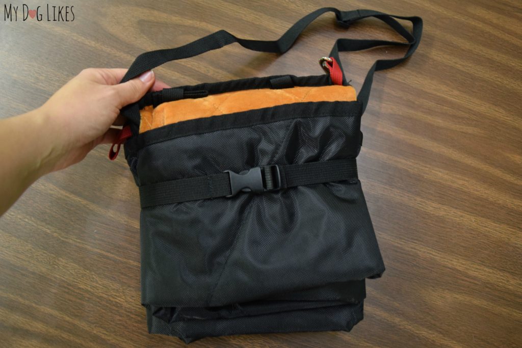 Folds up into a nice package complete with handle/shoulder strap for easy carrying.