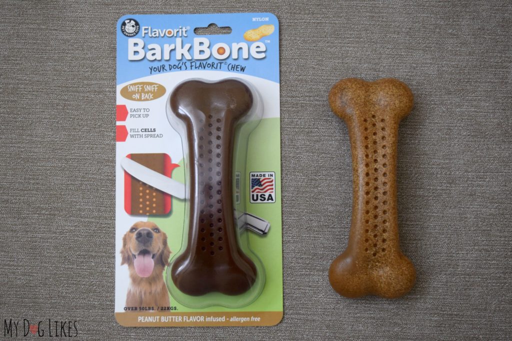Reviewing Pet Qwerks new Flavorit BarkBones - Peanut Butter and Wood/Mint variety